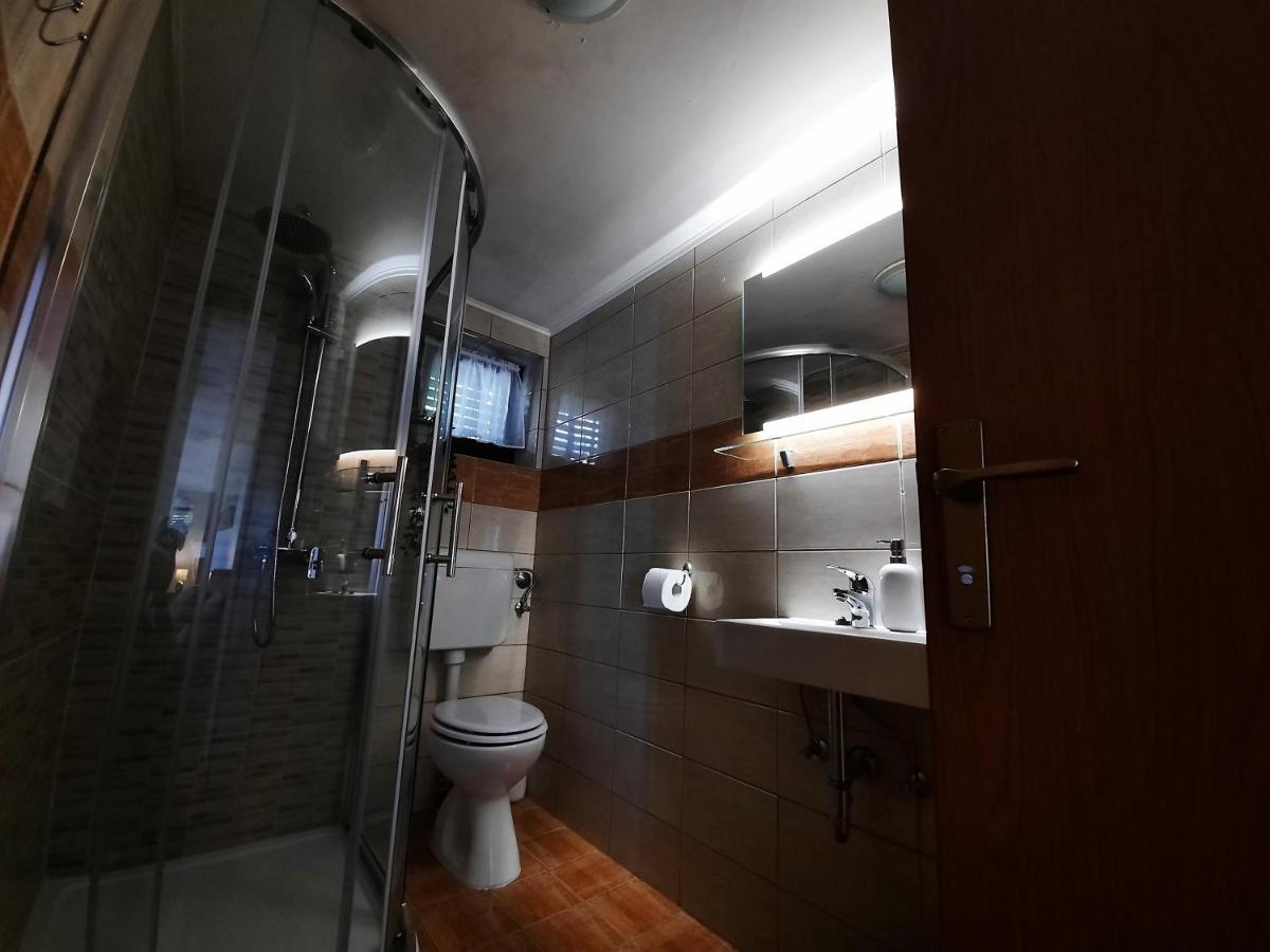 Feral Apartment Sveti Juraj Bagian luar foto
